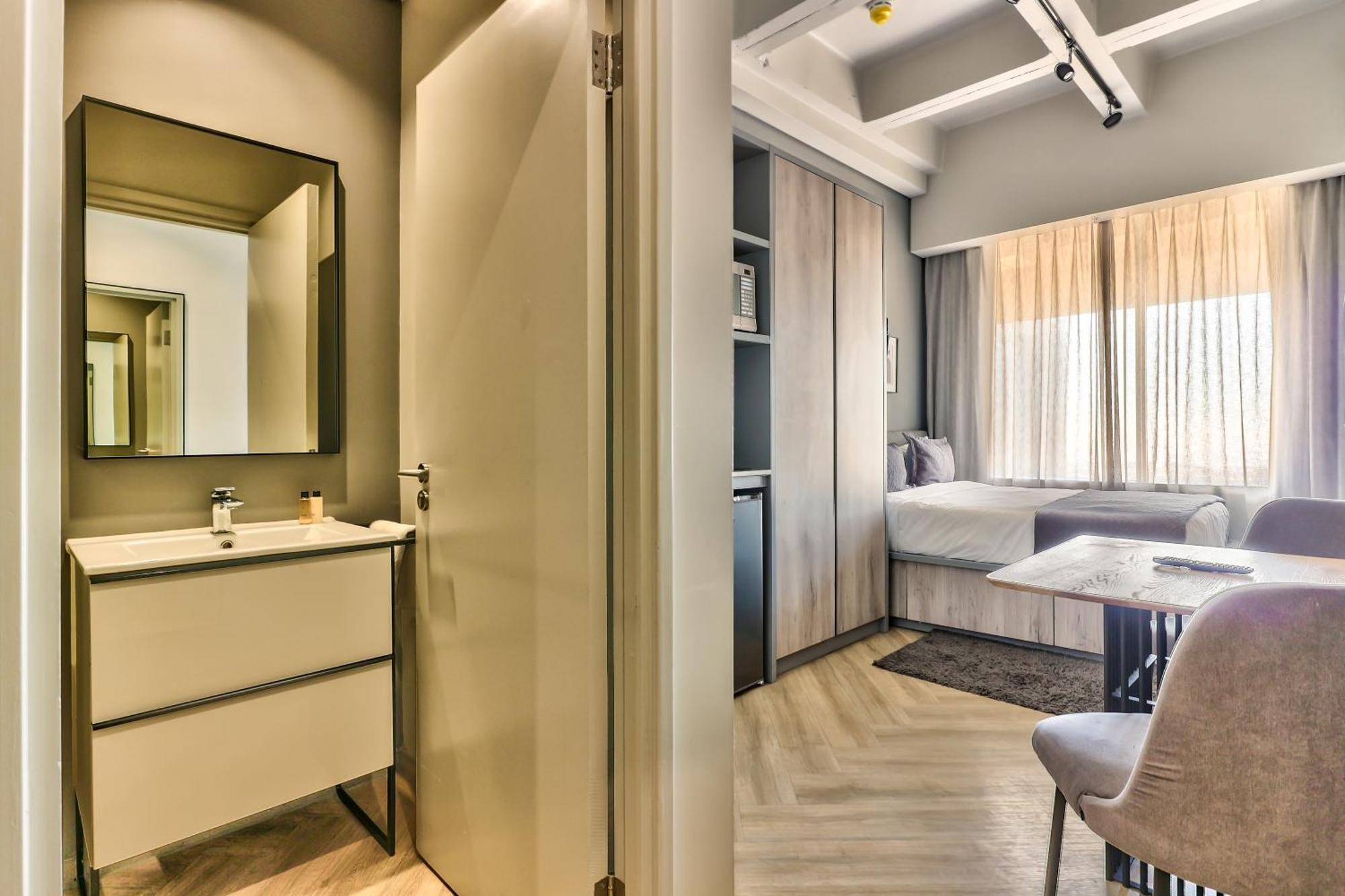 Hotel Wink One Thibault *